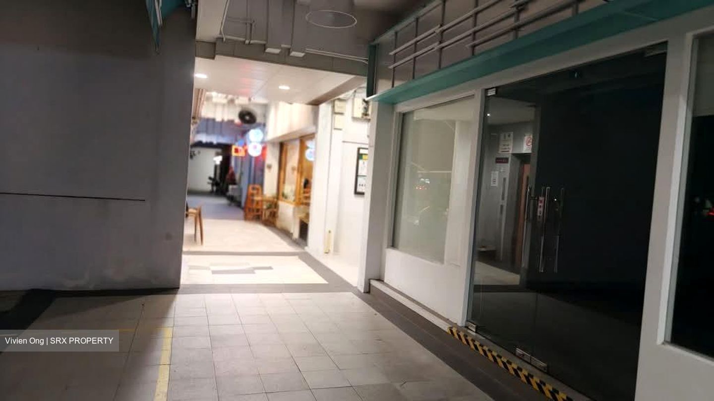 Bedok South Avenue 3 (D16), Shop House #534052751